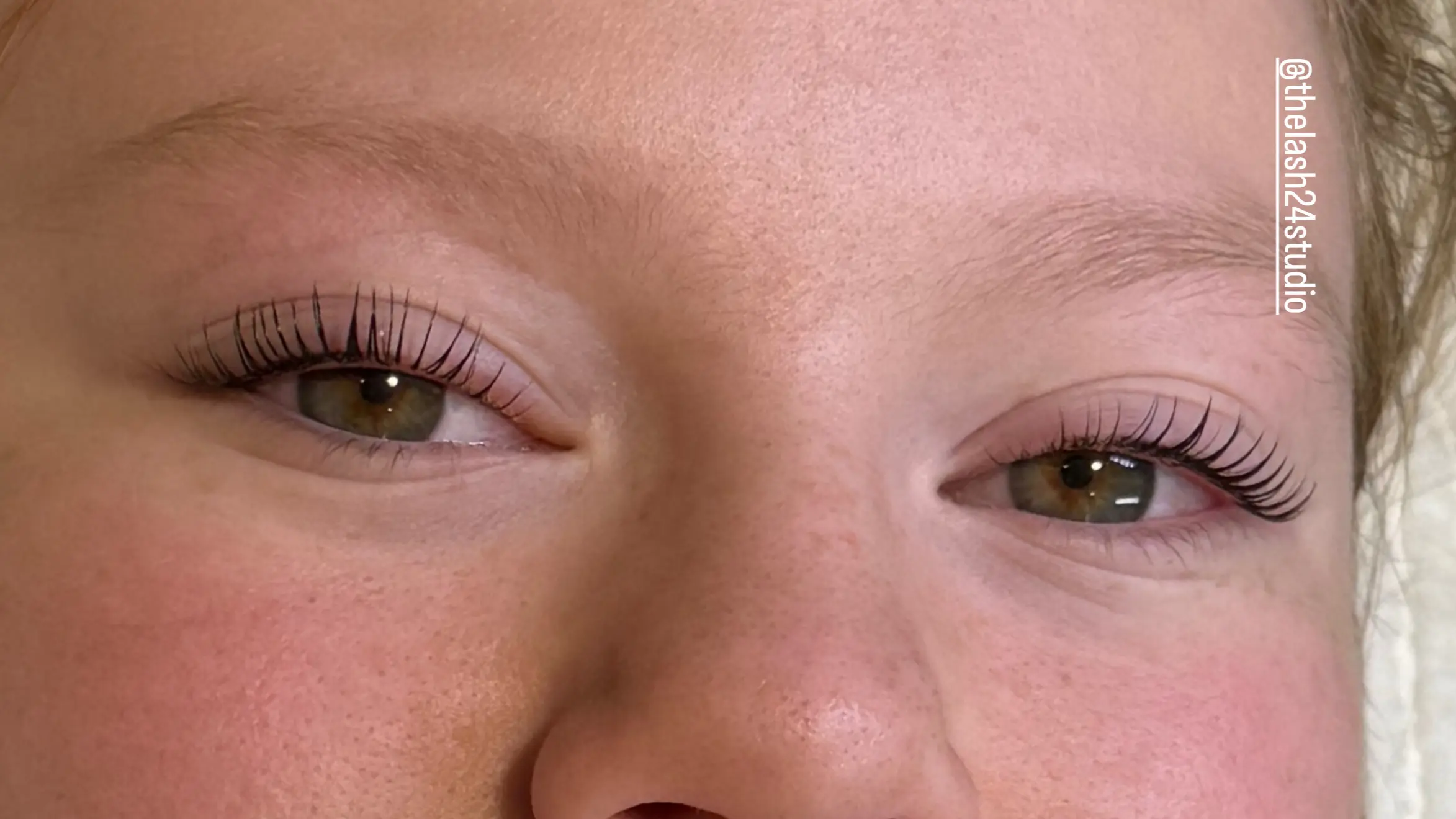 2401 LASH LIFT AND TINT HERRIMAN