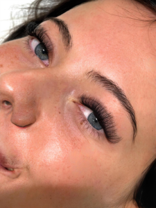 803 HYBRID FULL SET NATURAL LOOK HERRIMAN