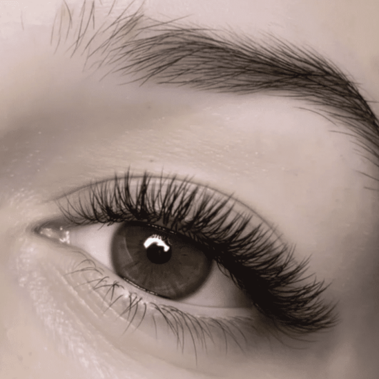 WEIGHTLESS COMFORT VOLUME SET FOR EYELASH EXTNEIONS RIVERTON RESIDENT CLIENTS